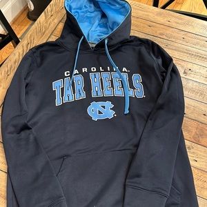 North Carolina Tar Heels sweatshirt size medium